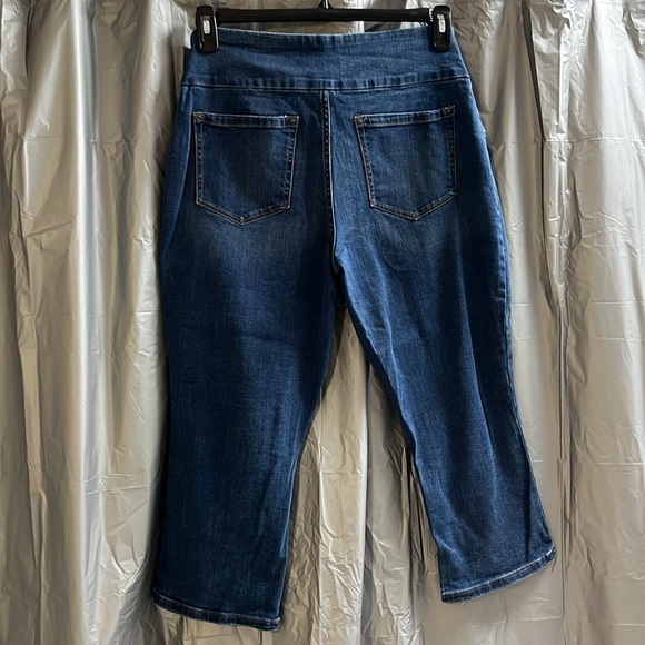 Lee slim fit sculpting mid rise size 14 Cotton blend capris - Picture 4 of 4